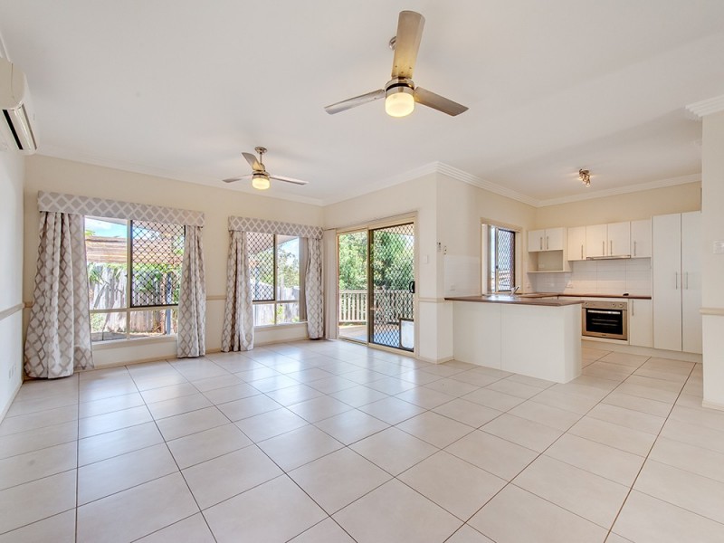 6 Clearpoint Way, Springfield Lakes QLD 4300
