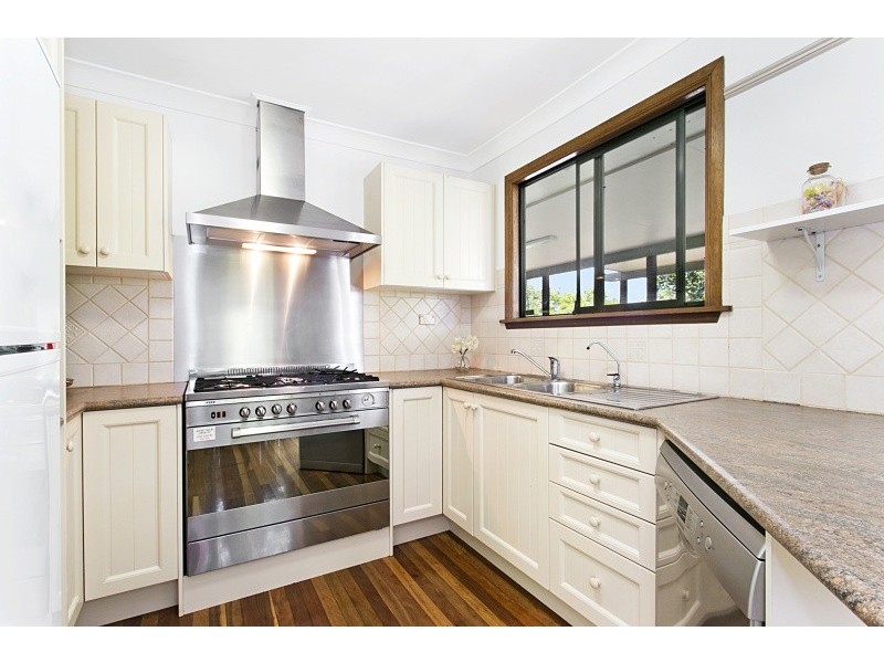 43 Brownie Street, Jamboree Heights QLD 4074