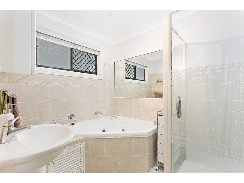 43 Brownie Street, Jamboree Heights QLD 4074