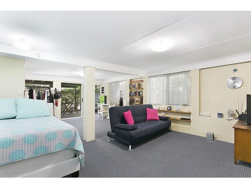 43 Brownie Street, Jamboree Heights QLD 4074