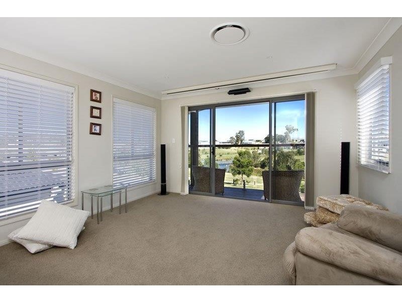 57 Sinnamon Road, Sinnamon Park QLD 4073