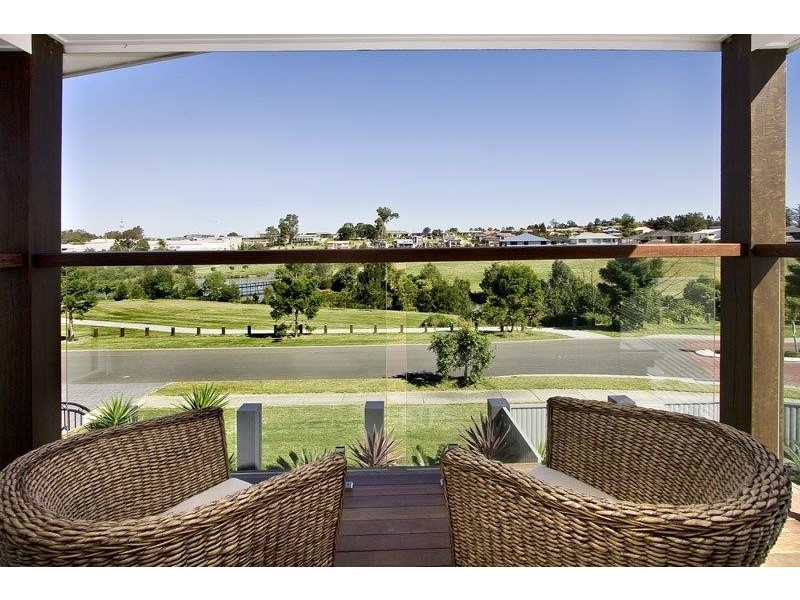 57 Sinnamon Road, Sinnamon Park QLD 4073