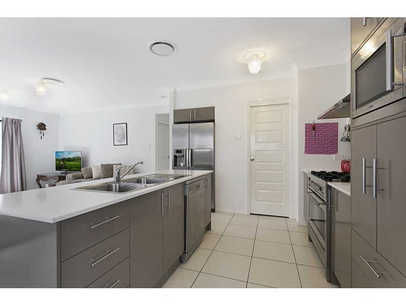 943 Moggill Road, Kenmore QLD 4069