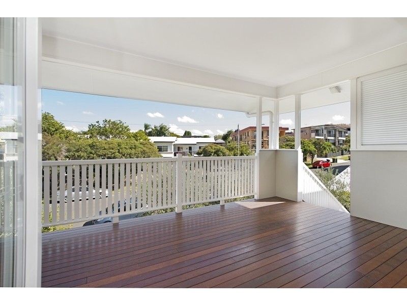 1/28-30 Rutland Street, Coorparoo QLD 4151