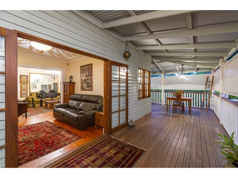 14 Arinya Road, Ashgrove QLD 4060