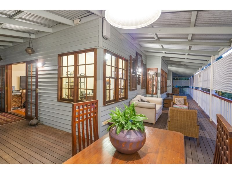 14 Arinya Road, Ashgrove QLD 4060