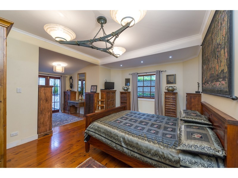 14 Arinya Road, Ashgrove QLD 4060