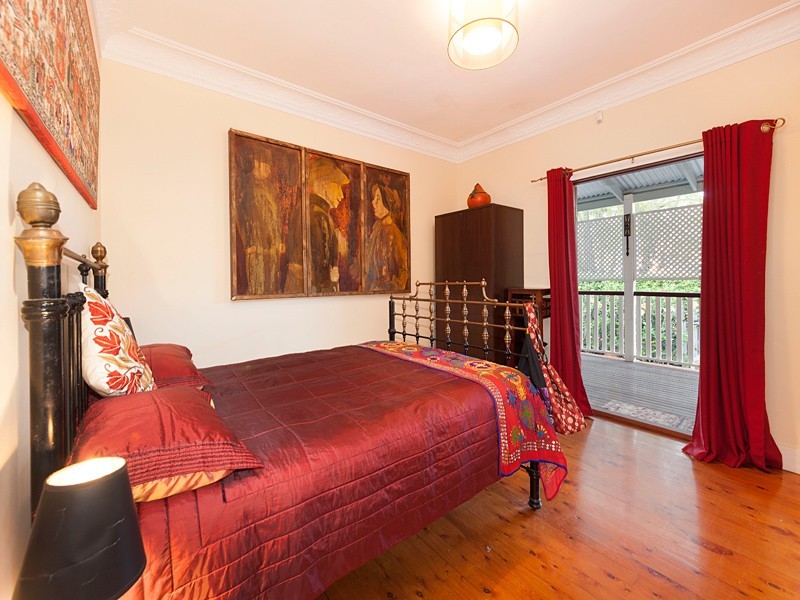 14 Arinya Road, Ashgrove QLD 4060