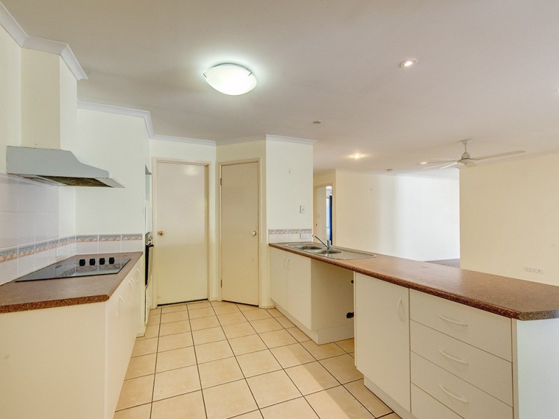 10 Jubilee Ave, Forest Lake QLD 4078