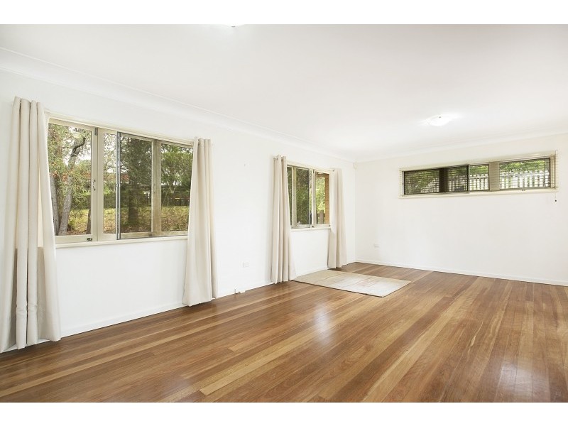 5 Norman Street, Fig Tree Pocket QLD 4069