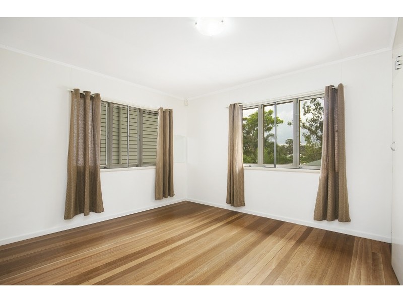 5 Norman Street, Fig Tree Pocket QLD 4069