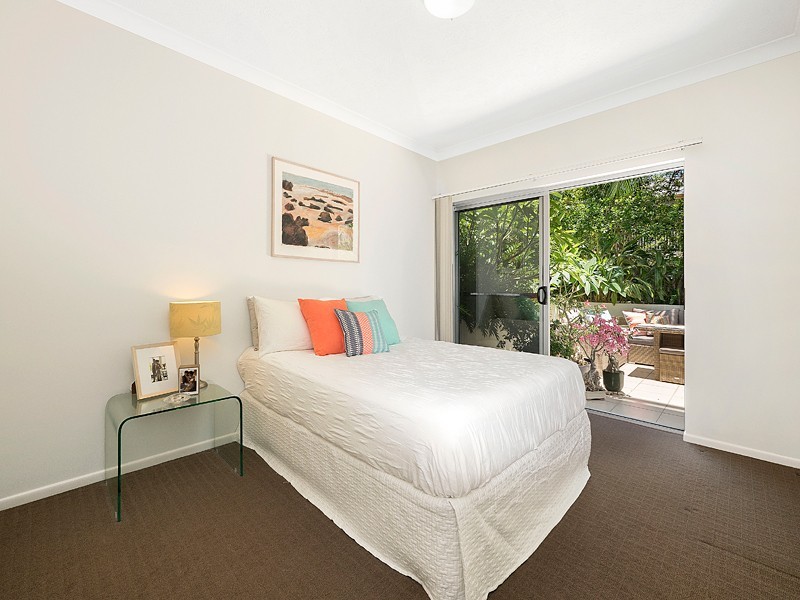 1/159 Clarence Road, Indooroopilly QLD 4068