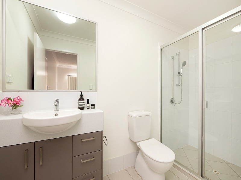 1/159 Clarence Road, Indooroopilly QLD 4068