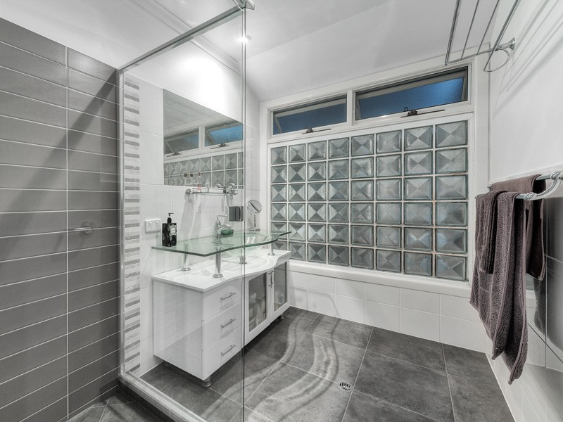 7 Jackdaw Street, Bardon QLD 4065