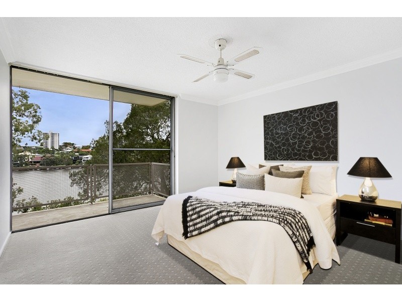 8/146 Macquarie Street, St Lucia QLD 4067