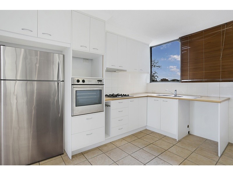 8/146 Macquarie Street, St Lucia QLD 4067