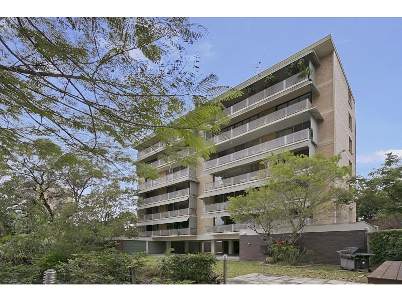 8/146 Macquarie Street, St Lucia QLD 4067