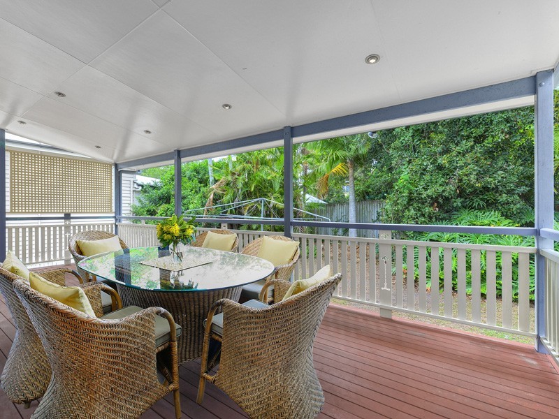 34 Main Avenue, Bardon QLD 4065