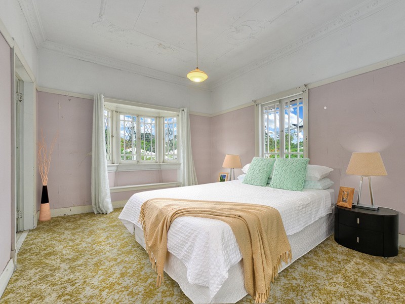 34 Main Avenue, Bardon QLD 4065