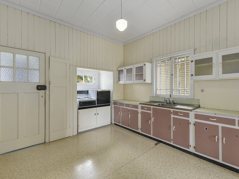 34 Main Avenue, Bardon QLD 4065