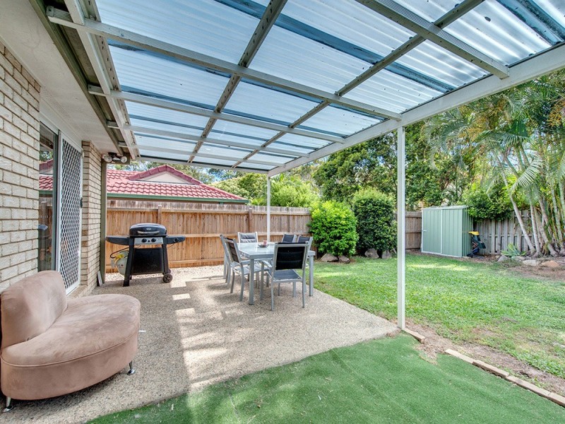 19 Dampier Cr, Forest Lake QLD 4078