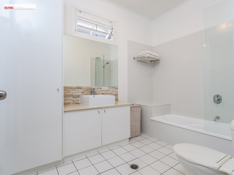 24 Hampson Street, Kelvin Grove QLD 4059