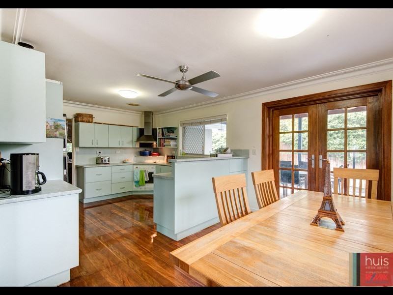 30 Ferol st, Coorparoo QLD 4151