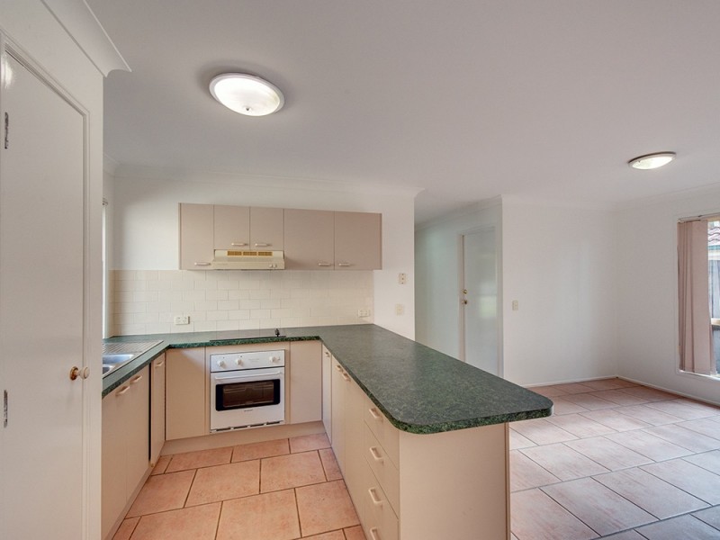 7 Teasel Cr, Forest Lake QLD 4078