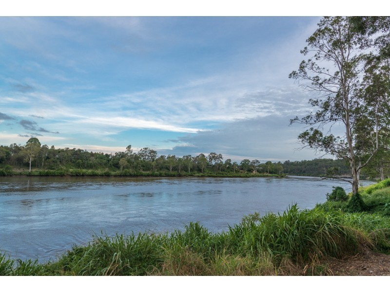 51 Condamine Drive, Sinnamon Park QLD 4073