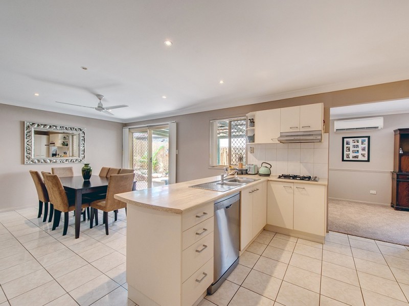 84 Serrata Circuit, Forest Lake QLD 4078