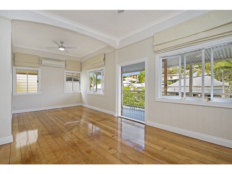 18 Emeline Street, Kelvin Grove QLD 4059