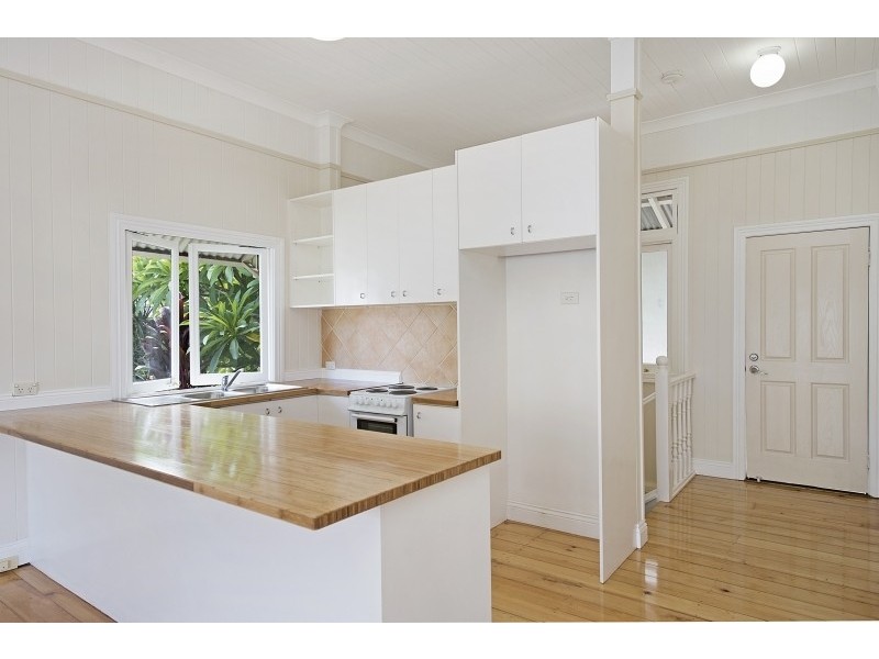 18 Emeline Street, Kelvin Grove QLD 4059