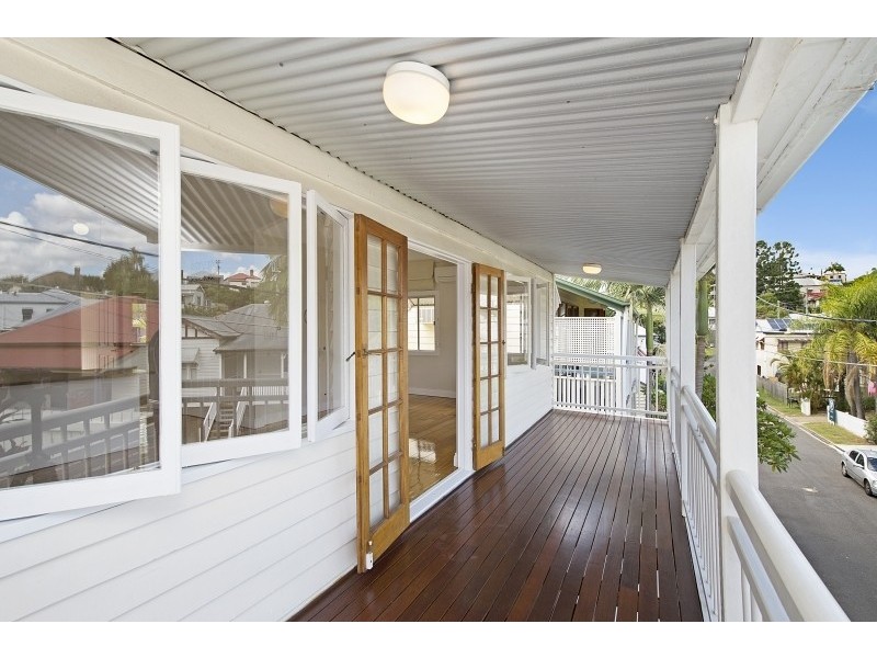 18 Emeline Street, Kelvin Grove QLD 4059