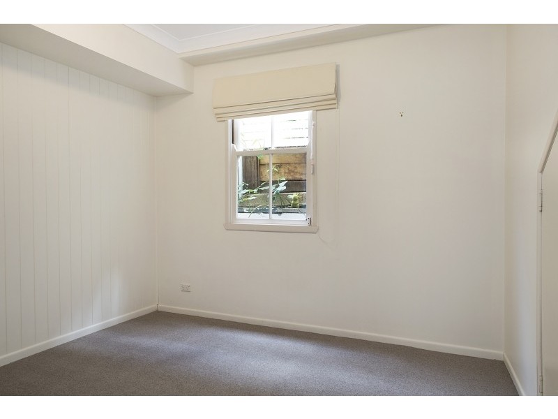 18 Emeline Street, Kelvin Grove QLD 4059