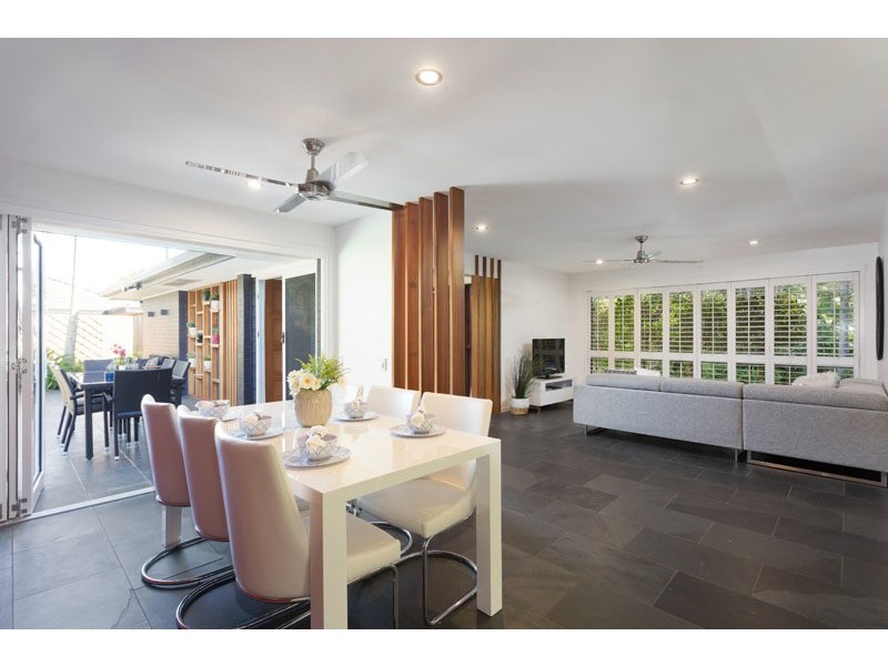 47 Greenford St, Chapel Hill QLD 4069