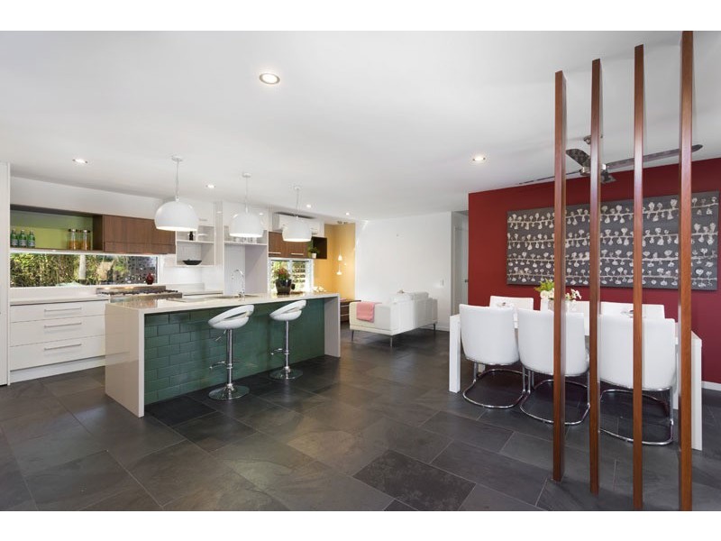 47 Greenford St, Chapel Hill QLD 4069