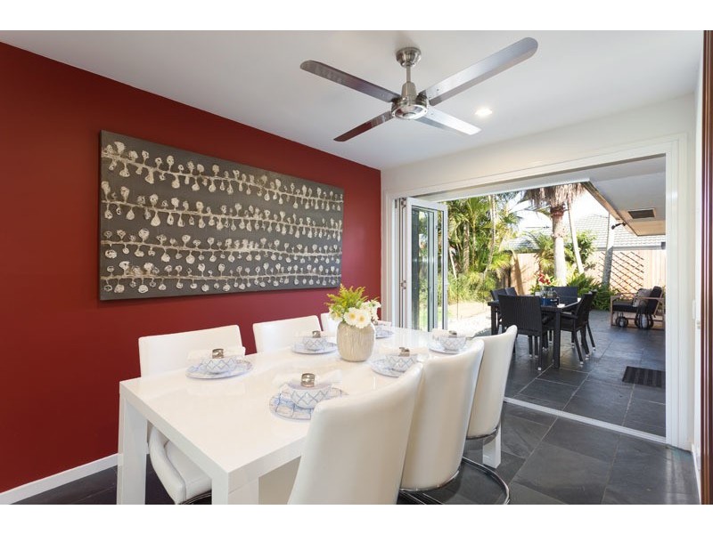 47 Greenford St, Chapel Hill QLD 4069