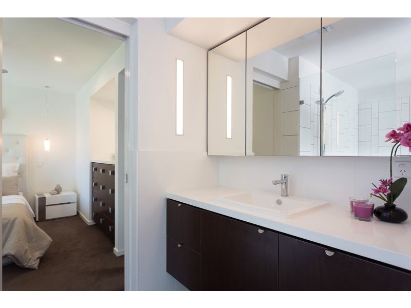 47 Greenford St, Chapel Hill QLD 4069