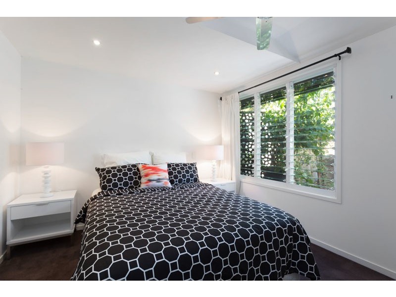 47 Greenford St, Chapel Hill QLD 4069