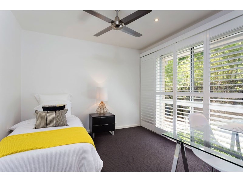 47 Greenford St, Chapel Hill QLD 4069