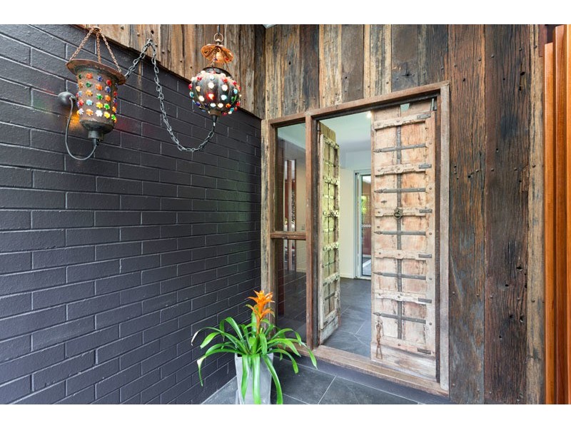 47 Greenford St, Chapel Hill QLD 4069