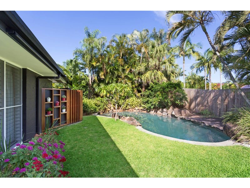 47 Greenford St, Chapel Hill QLD 4069