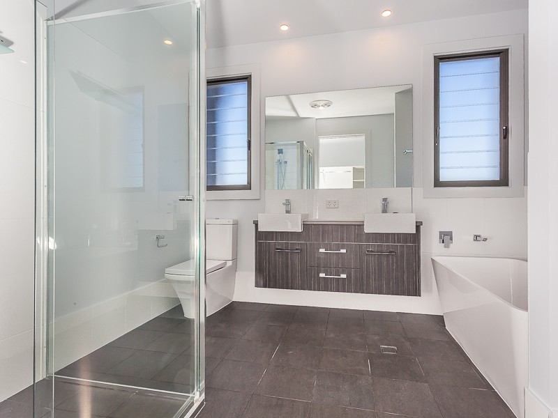 58 Grantson Street, Windsor QLD 4030