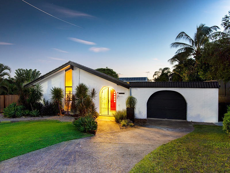 4 Pelsart Street, Belmont QLD 4153