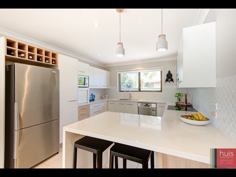 4 Pelsart Street, Belmont QLD 4153