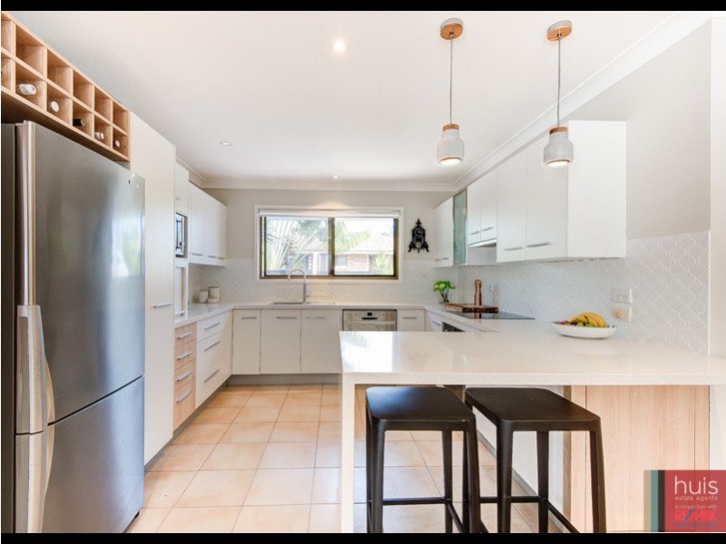 4 Pelsart Street, Belmont QLD 4153