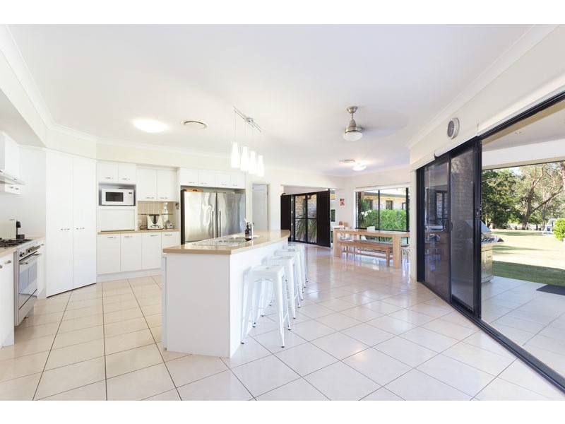 590 Mt Crosby Rd, Anstead QLD 4070