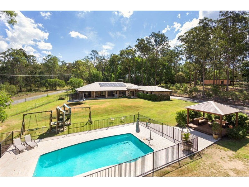 590 Mt Crosby Rd, Anstead QLD 4070