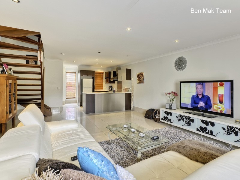 1/69 Molloy Road, Cannon Hill QLD 4170