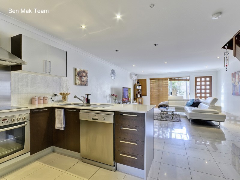 1/69 Molloy Road, Cannon Hill QLD 4170